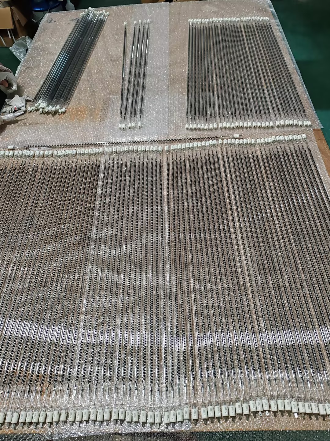 Short wave carbon fiber heating lamp